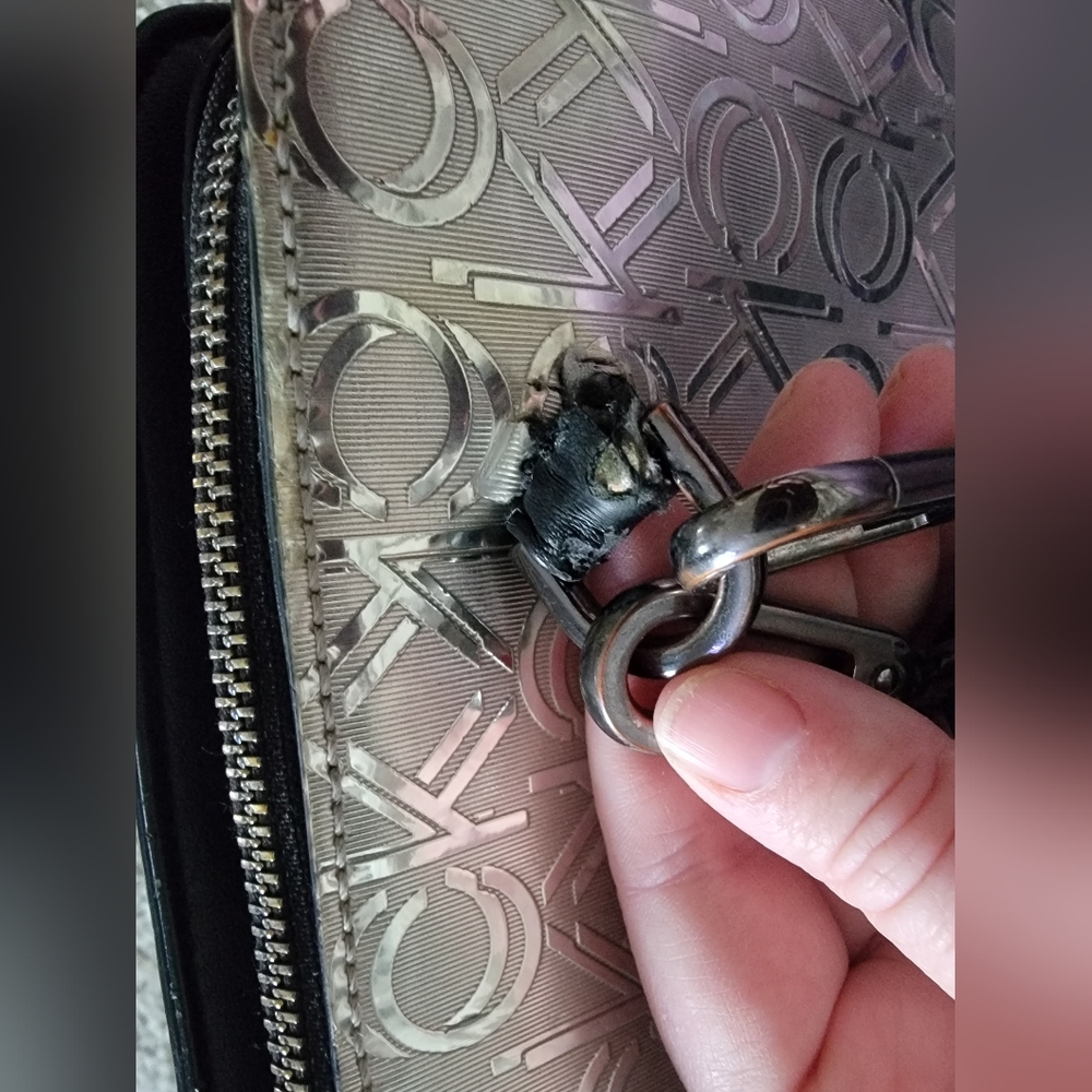 Calvin Klein purse - Picture 10 of 11
